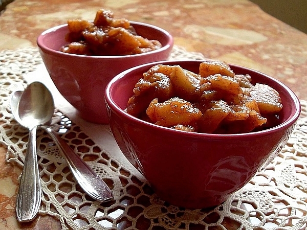 Compote de pommes à la cannelle :: vegan